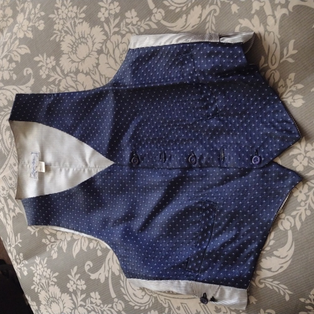 Men's vest.